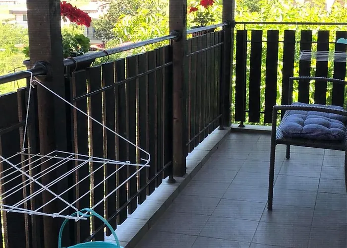 стела Villa Szinemorec